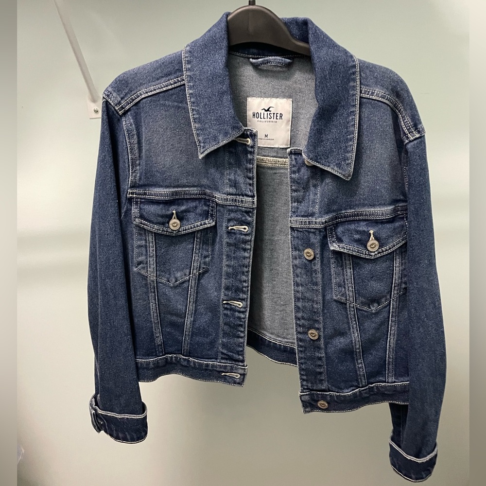 women’s hollister cropped denim jean jacket